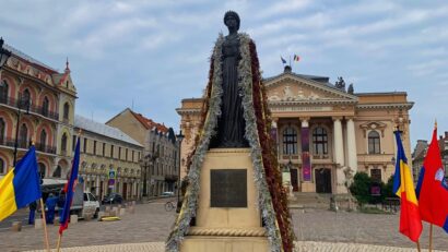 Ceremonie militară în cinstea Reginei Maria