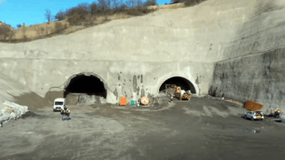 Autostrada Sibiu-Pitești, faza pe tuneluri și viaducte