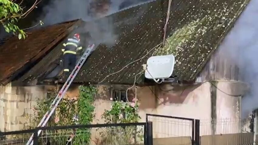 Copil mort și mai mulți răniți în incendii