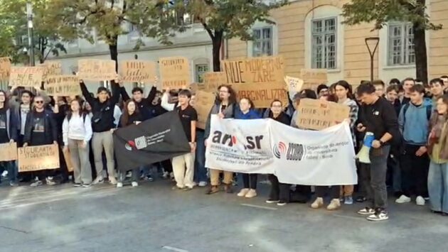 VIDEO | Studenții clujeni, în stradă, pentru a doua zi consecutiv