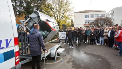 Campania CARS: Elevii au testat simulatoare de conducere în siguranță