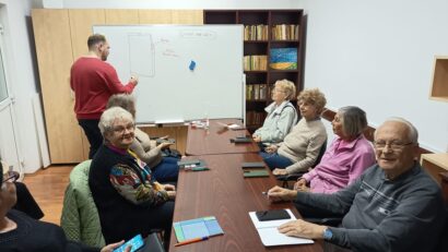 Noi cursuri de digitalizare pentru persoanele vârstnice