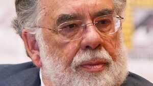 Își vinde ceasurile după eșecul „Megalopolis”