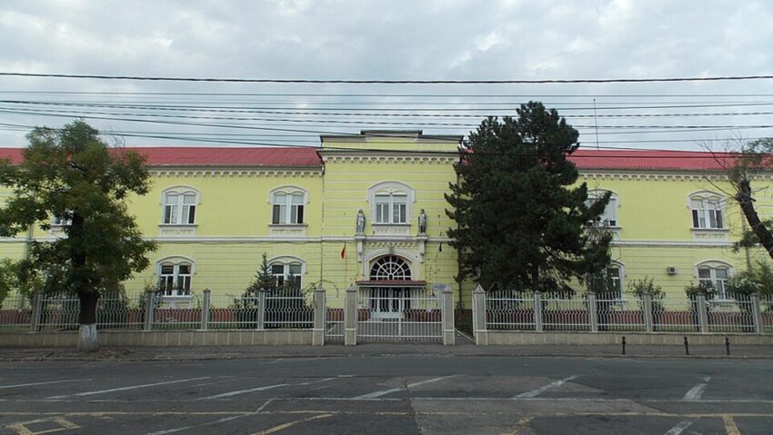 Caz de corupție la Spitalul Militar: mită în formă continuată