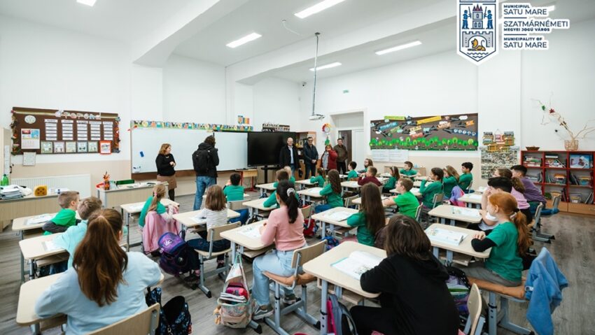 Standardele de evaluare şi notare vor fi testate în câteva şcoli din România