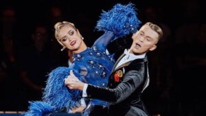 Doi dansatori români, campioni mondiali la dans, la Campionatul de Adulţi Standard