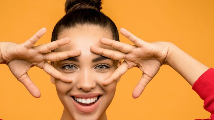 Mâini frumoase şi hidratate: sfaturi esenţiale anti-îmbătrânire