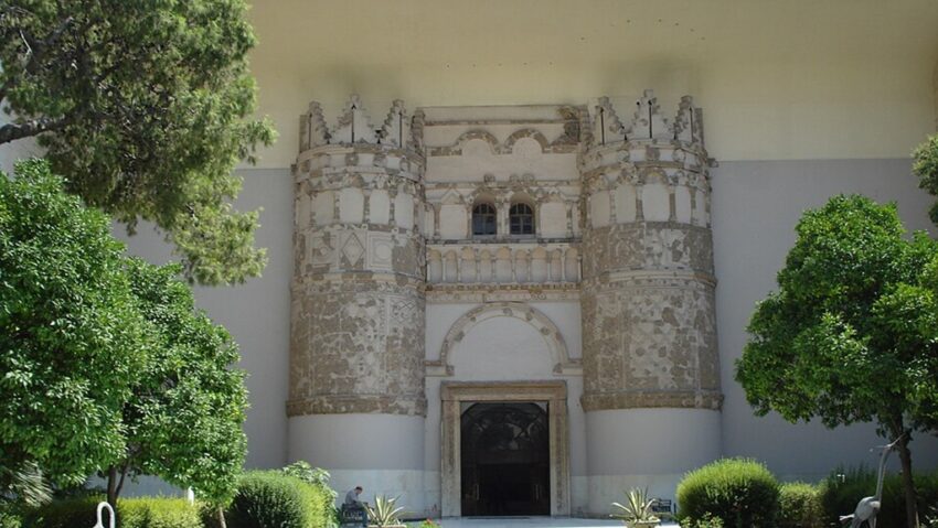 Statui antice furate din Muzeul Național din Damasc