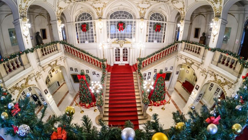 O noapte la Teatrul Național