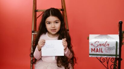 Studenţii mediciniști aduc bucurie copiilor din centre de plasament