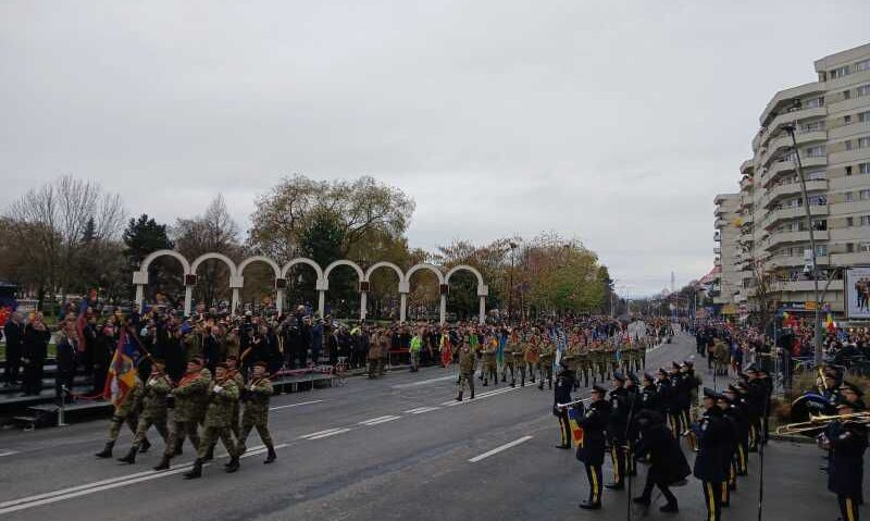 Peste 20.000 de români, la Alba Iulia, de Ziua Națională