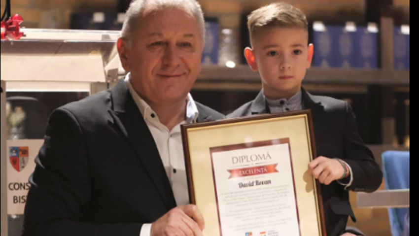 Diplomă de excelență la 7 ani