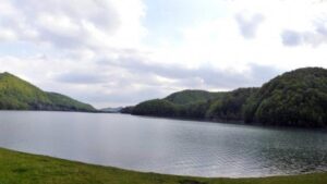 Acumularea Paltinu poate furniza apă fără restricții