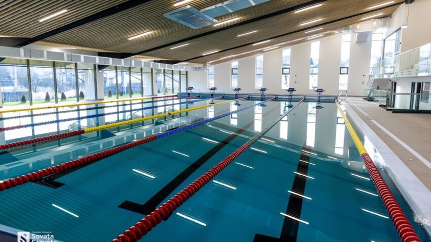 Bazine de înot moderne pentru România