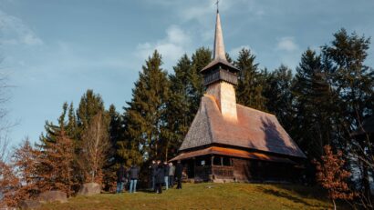 Biserica de lemn din Muzeul Satului Maramureșean a fost restaurată cu fonduri din partea ambadasei SUA