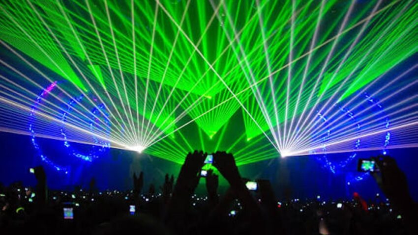 Revelion fără artificii în această noapte!