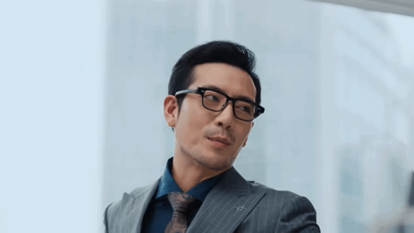 S-au lansat ochelarii inteligenți Quark AI | VIDEO