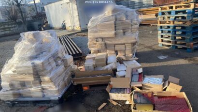 Colete pline cu petarde ”pentru toată țara”, confiscate de polițiști