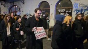 Studenții clujeni au ieșit în stradă | VIDEO