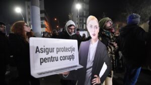 Proteste în fața instituțiilor din justiție după apariția investigației jurnalistice de la Recorder