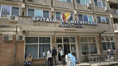 Doi medici condamnați cu suspendare. Au recunoscut că au luat mită