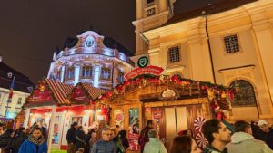 Începe votul! Se aleg cele mai frumoase decorațiuni de Crăciun din oraș