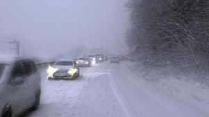 UPDATE – Condiții grele de trafic pentru șoferii care circulă pe A1 și DN7 | FOTO