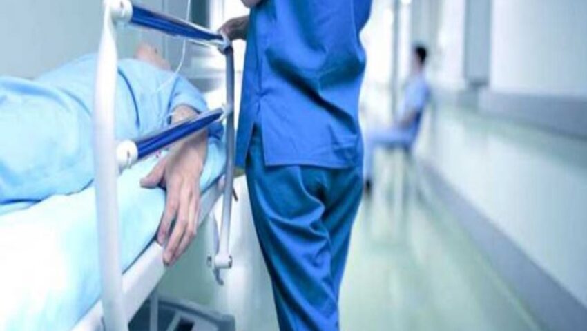 Trei decese provocate de pneumonie