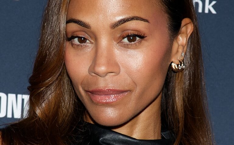 Record istoric în box-office: Zoe Saldana urcă pe primul loc în topul actrițelor