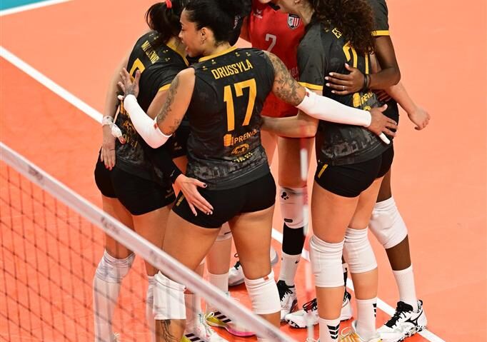 CS Volei Alba Blaj, învinsă de Volero Le Cannet