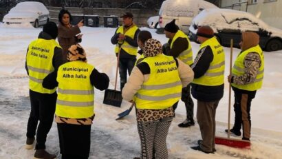 Deținuți mobilizați la deszăpezire