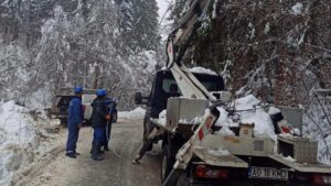 Localități fără curent electric din cauza vremii