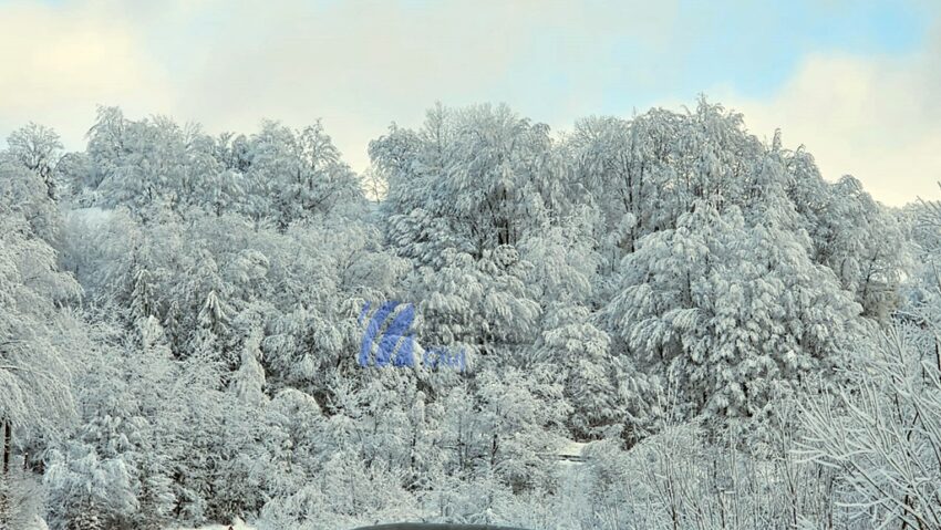 Gerul mai ține câteva zile