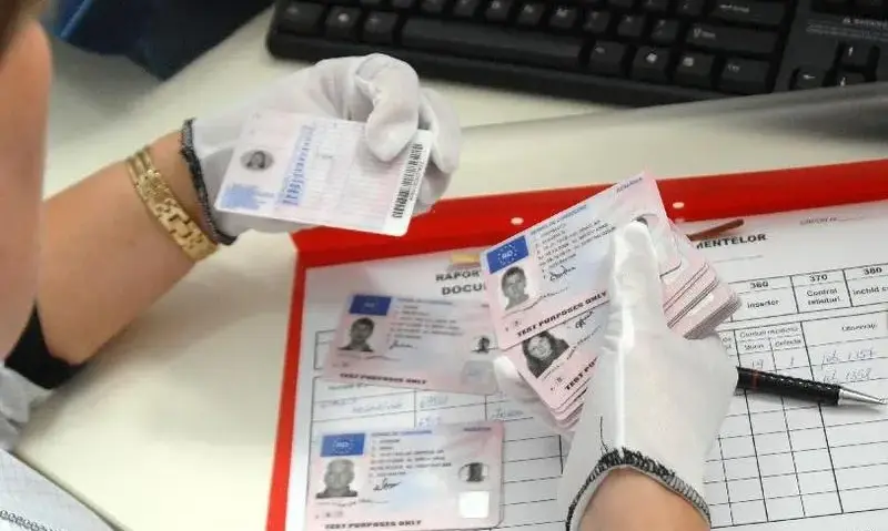 Tinerii din medii defavorizate pot obține banii pentru școala de șoferi