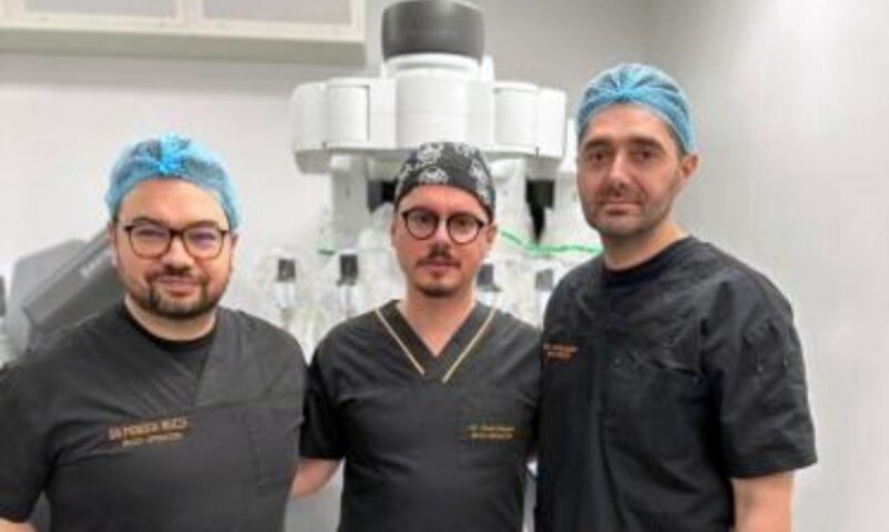 Primele intervenții de prostatectomie asistate robotic la Bistrița