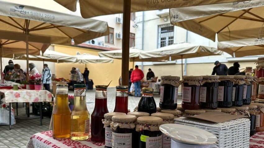 Piaţa la birou, în zilele de vineri