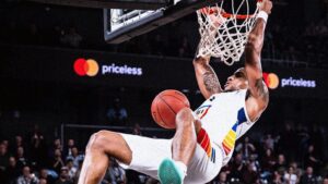 U-BT și-a respectat statutul de favorită în duelul cu Hamburg