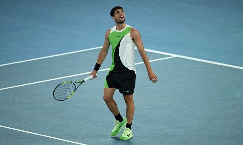 Tenismanul spaniol Carlos Alcaraz a egalat la trofee două legende ale tenisului, americanul John McEnroe şi suedezul Mats Wilander