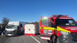 Accident grav pe DN 1! Un șofer a fost resuscitat și transportat de urgență la spital