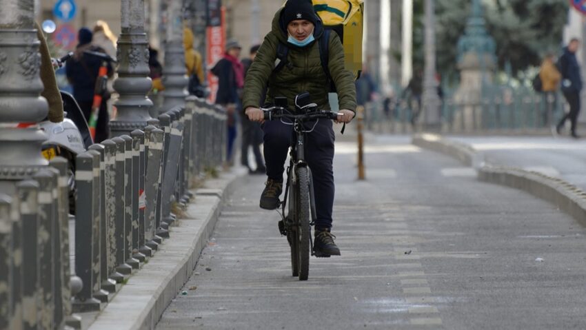 Uite ce au comandat românii de Valentine’s și Dragobete!