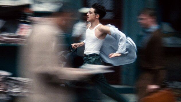 Filmul de weekend: Marty Supreme sau gloria fără scrupule