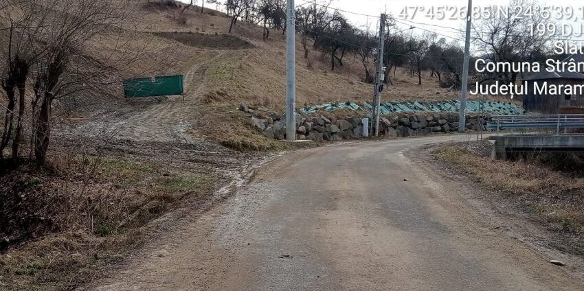 Circulație închisă temporar! Intervenție de urgență la un podeț