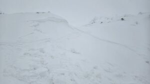 Riscul de avalanșă a crescut la gradul 4 în Munții Făgăraș