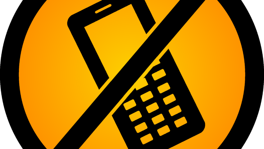 Telefonul nu e bonă: cum poate duce „soluția rapidă” la dependență!