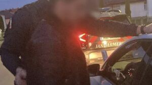 Rețea de trafic de persoane destructurată