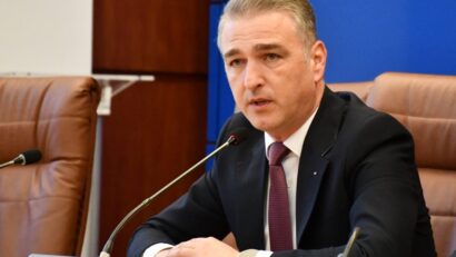 Administrația din Bistrița-Năsăud pierde aproape 600 de posturi