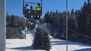 Se schiază în condiții foarte bune pe pârtiile din Maramureș