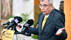 AUR va depune moțiune de cenzură împotriva Guvernului Bolojan