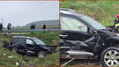 Mașină lovită de tren