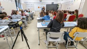 Caravana Cosmică în școli